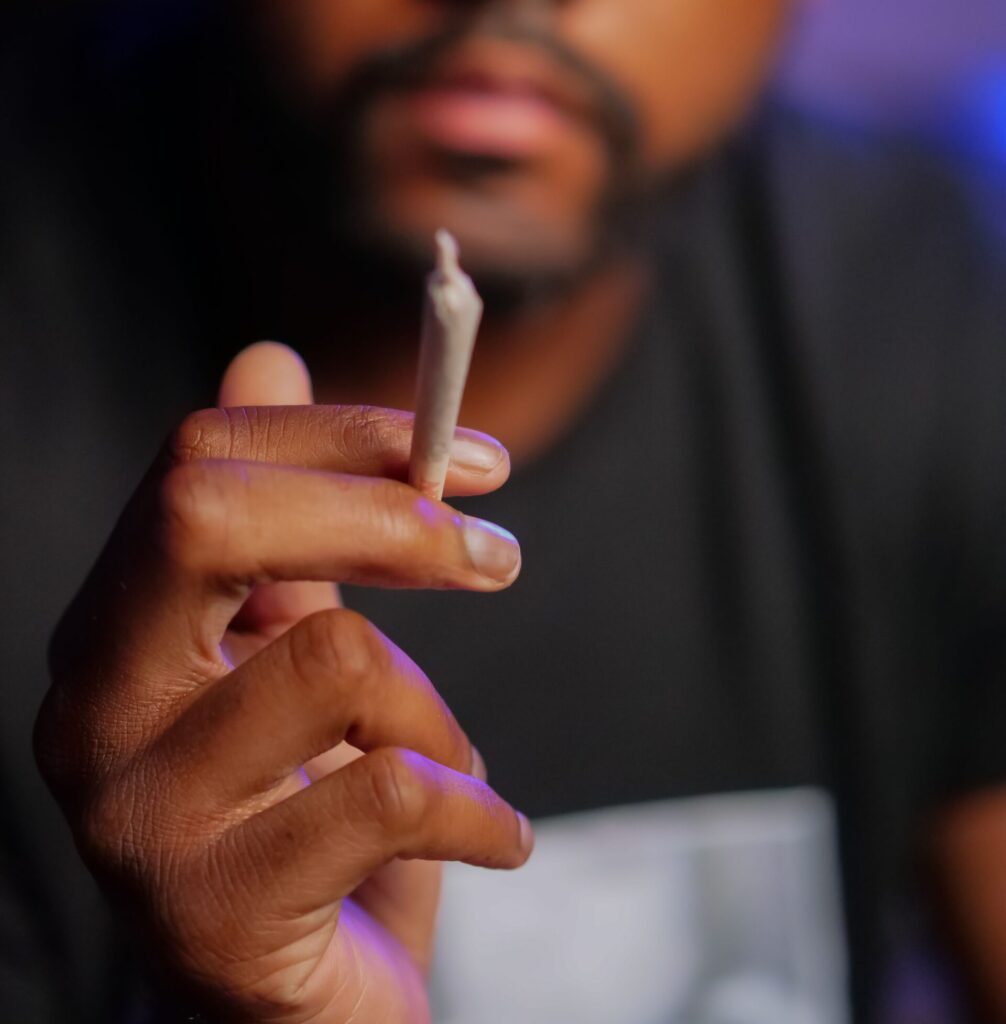 Cannabis Vape Tips For Beginners: Vaping Vs. Smoking Explained - Green Truck Farms Pexels kindelmedia 7667939 scaled e1780945975840 - green truck farms